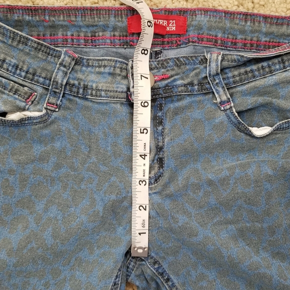 Forever 21 Cheetah Print Skinny Jeans - Picture 5 of 6